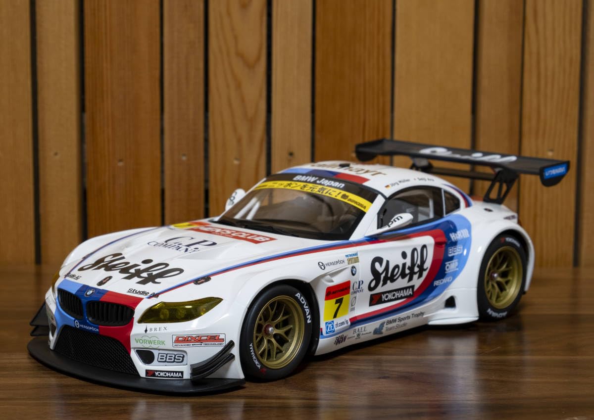 Amazon.co.jp: 1/18 Z4 GT3 Team Studie 2015 Jorg Muller Set Limited
